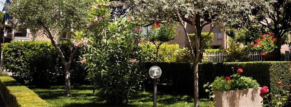 Hotel Vignola Assisi Buitenkant foto