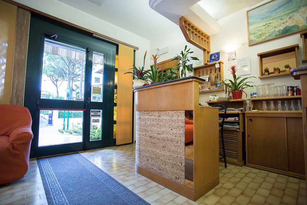 Hotel Vignola Assisi Buitenkant foto
