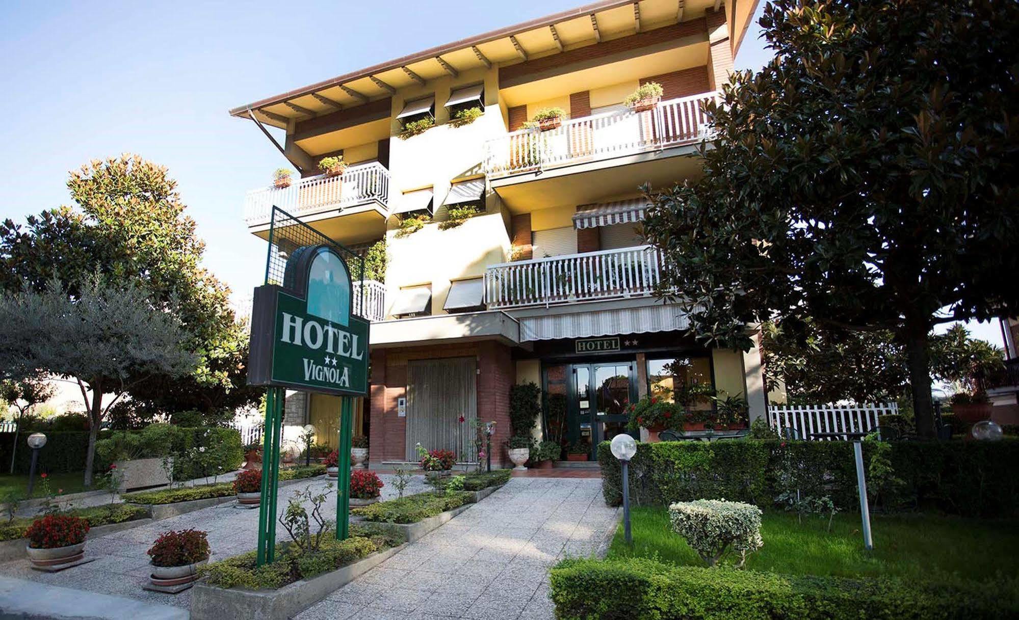 Hotel Vignola Assisi Buitenkant foto